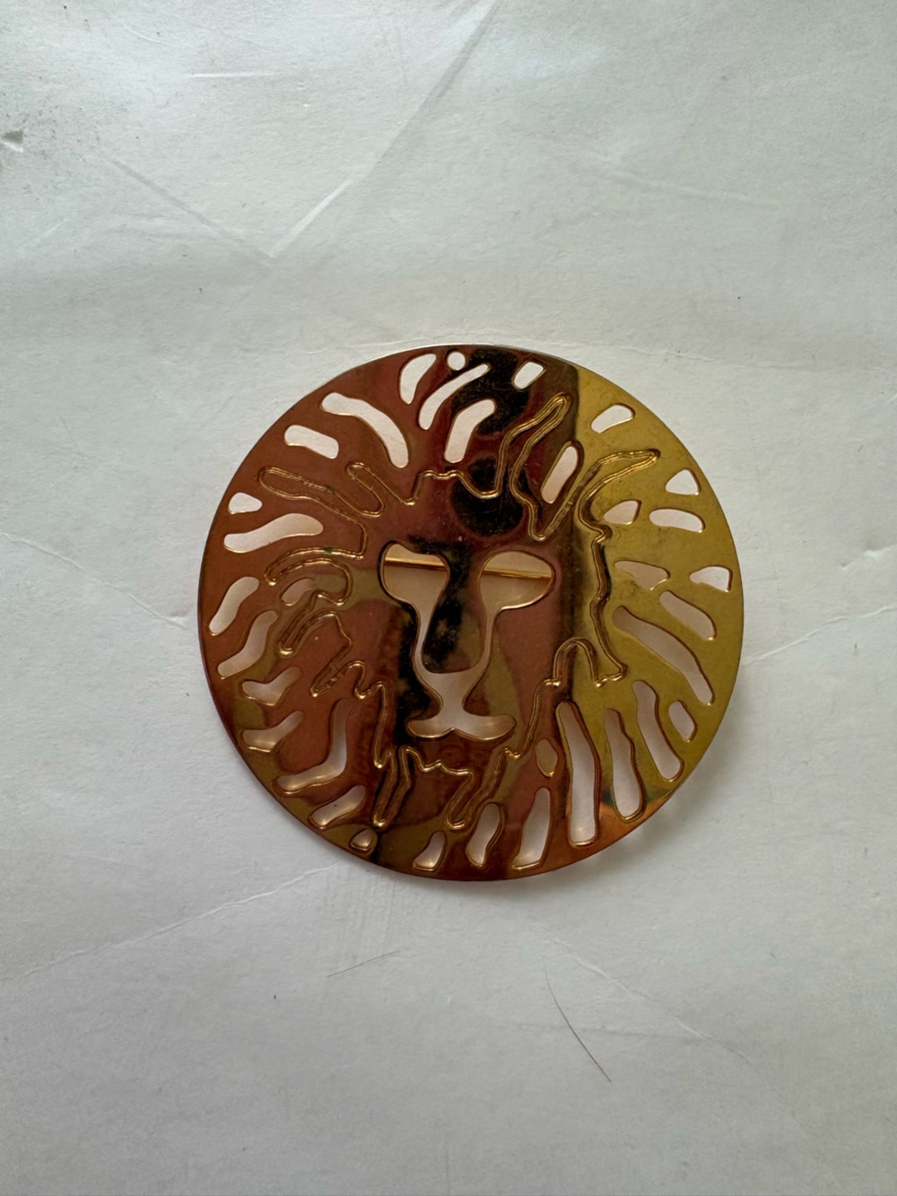 Anne Klein Gold-Tone Round Signature Lion Cut Out Brooch Pin E985